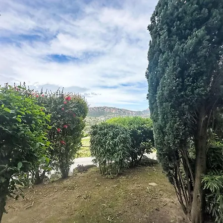 Apartamento Village Cap Esterel - L'esquinade-109 By Interhome
